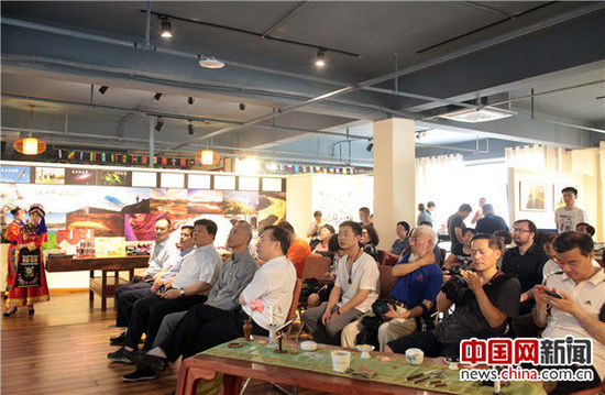 “茶的味道”圖片漂流展在北京舉行