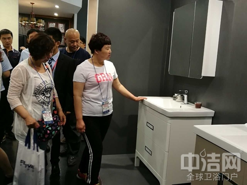 視覺(jué)盛宴 麗珀上海廚衛(wèi)展 “給你好看”
