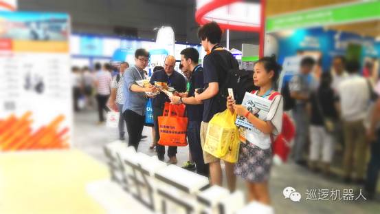 尚云在線助力國際機(jī)器人展 開拓巡邏機(jī)器人市場(chǎng)(圖6) 尚云在線助力國際機(jī)器人展 開拓巡邏機(jī)器人市場(chǎng)(圖6)