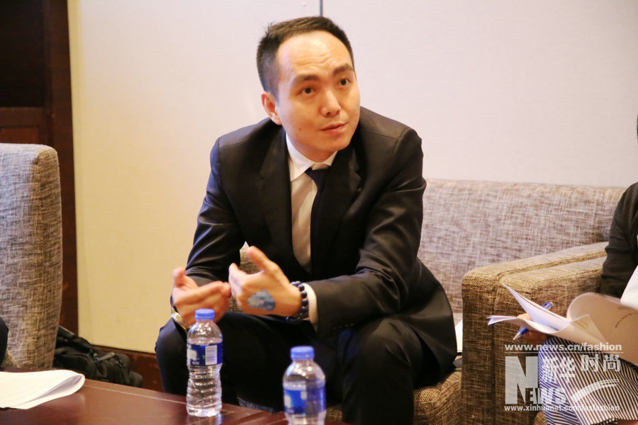 理膚泉高管齊聚美博會推廣可穿戴美妝品(圖2) 理膚泉高管齊聚美博會推廣可穿戴美妝品(圖2)