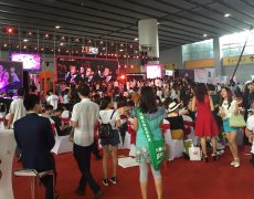 俏貓重磅亮相美博會(huì) 開啟互聯(lián)網(wǎng)+美業(yè)時(shí)代
