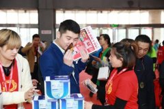 柏麗源亮相2017年第46屆廣州美博會(huì) 產(chǎn)品吸引眼球